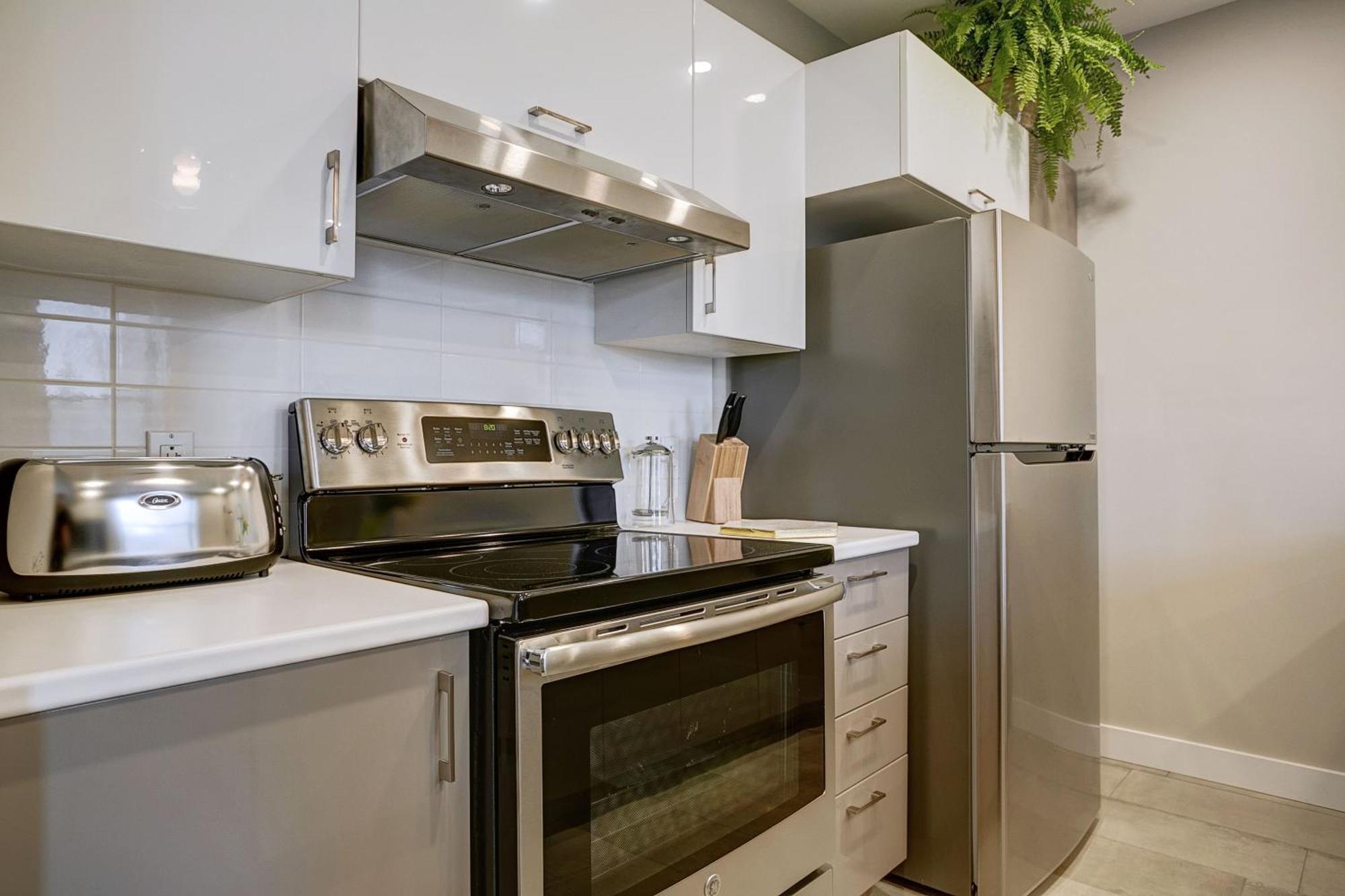 Explore Montreal From Sleek Contemporary Apartment By Den Stays Zimmer foto