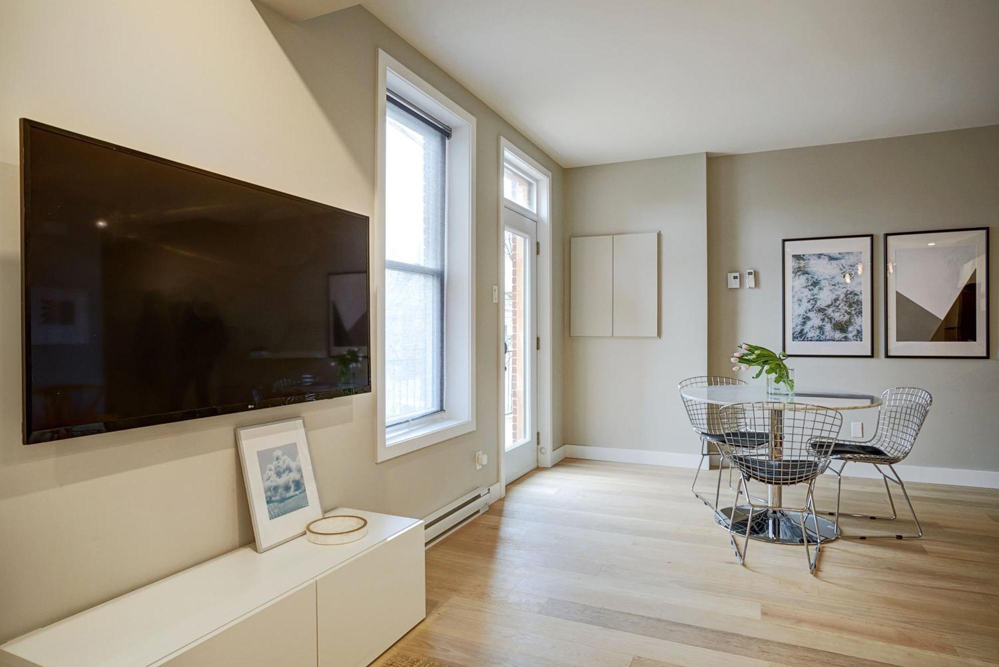 Explore Montreal From Sleek Contemporary Apartment By Den Stays Zimmer foto