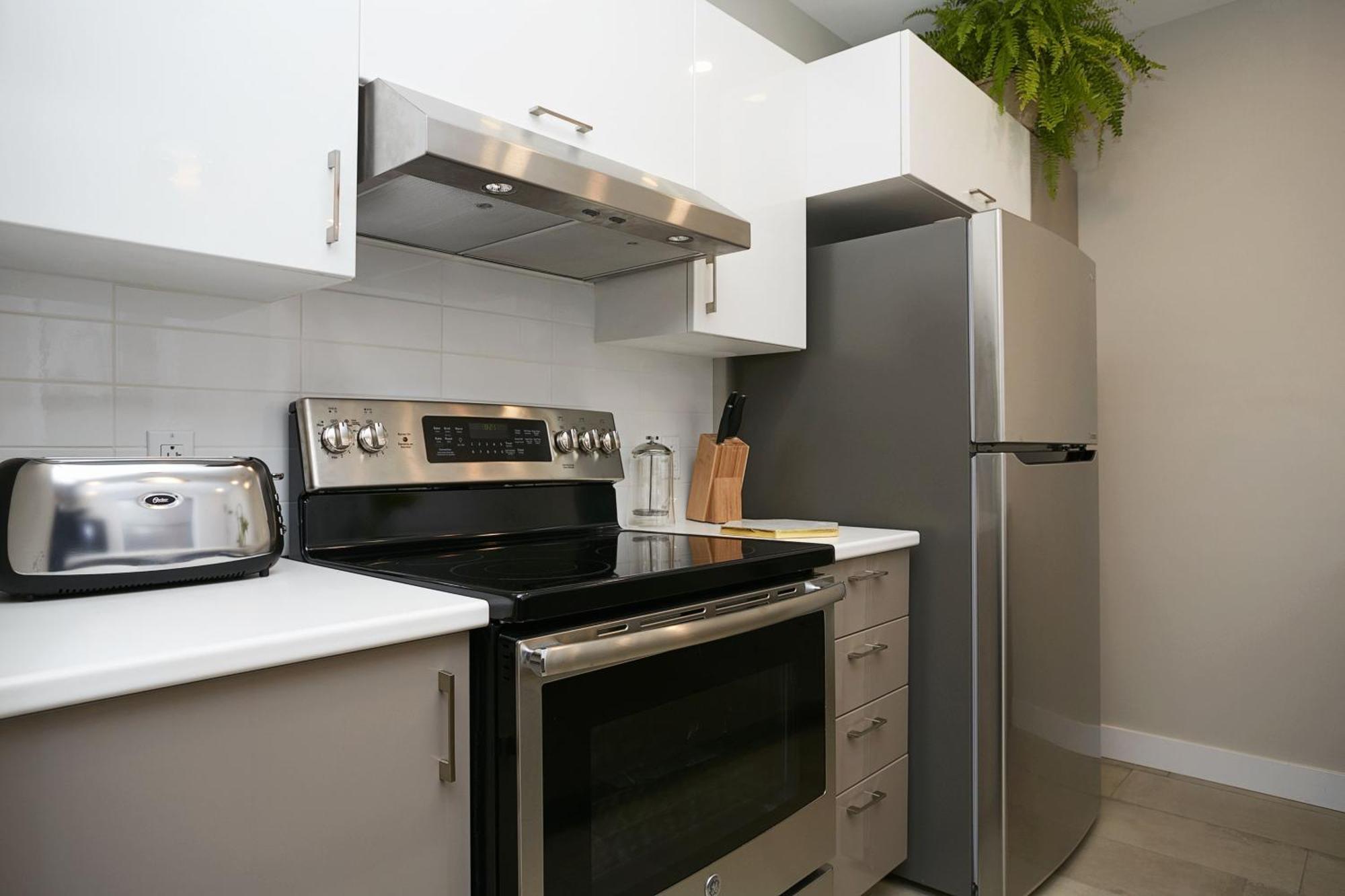 Explore Montreal From Sleek Contemporary Apartment By Den Stays Zimmer foto